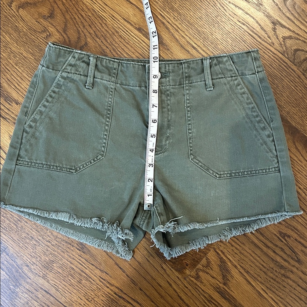 PAIGE Mayslie High Waist Cutoff Utility Shorts Size 27 Vintage Ivy Green - Picture 4 of 8